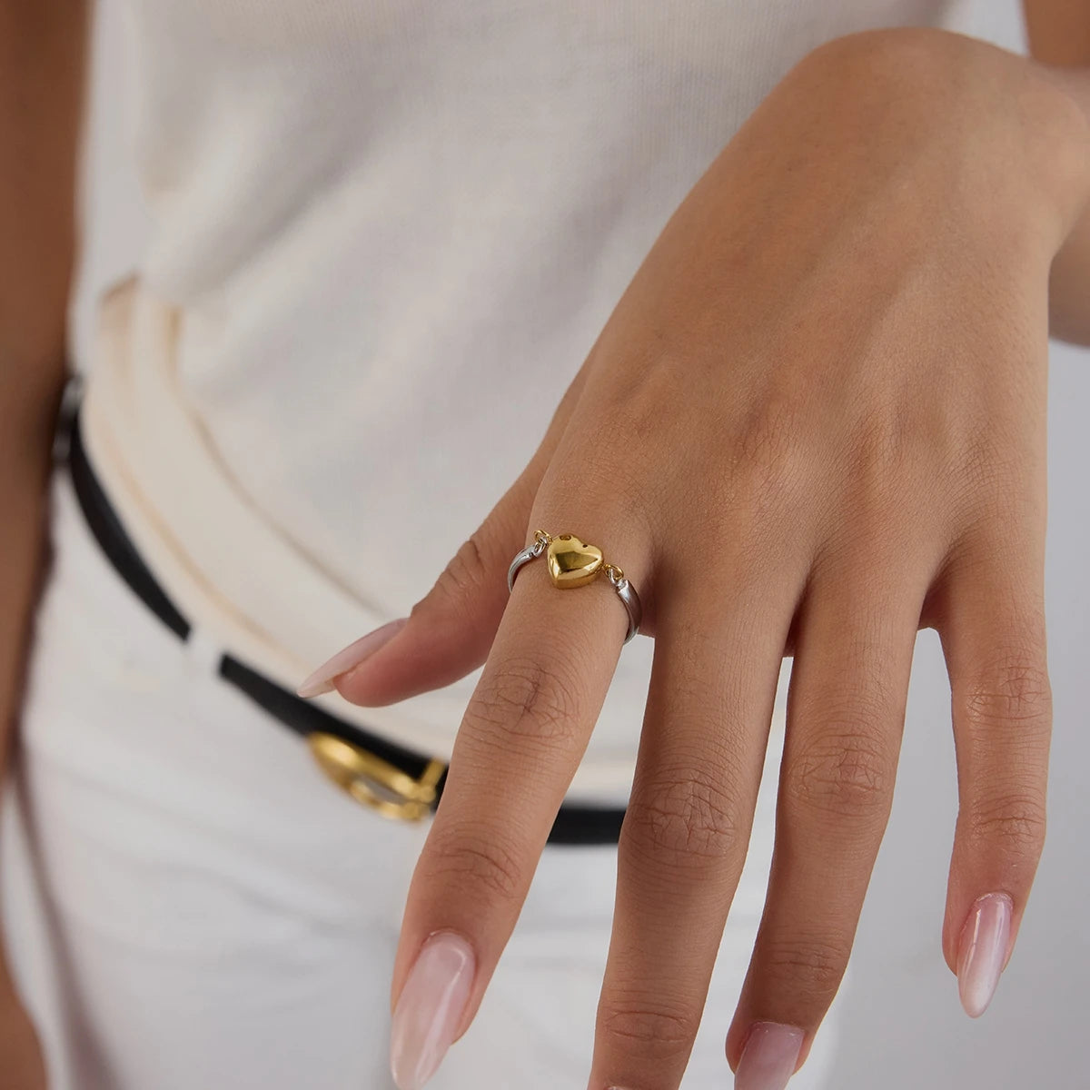 Anillo Laura